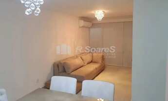 Imagem 5: Apartamento com três quartos sendo um suíte, em Vila Valqueire, Rua Recreio