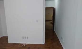 Imagem 3: Apto Centro, amplo, reformado, Rua 16 de março, excelente preço - Petrópolis - RJ