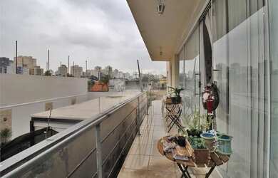 Imagem 4: Oportunidade! Lindo sobrado reformado com 3 suites, quintal e espaço para vários carros