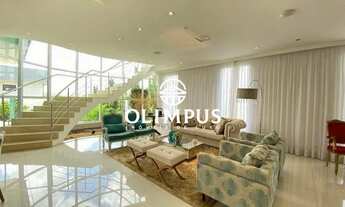 Imagem 5: Belíssima casa estilo sobrado dispondo de fino acabamento em uma localização privilegiada