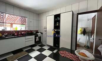 Imagem 4: Casa com 4 dormitórios à venda, 220 m² por R$ 890.000,00 - Aeroporto - Juiz de Fora/MG