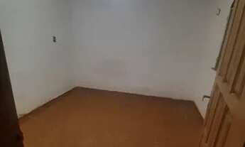 Imagem 5: Aluga-se casa R$ 450,00, incluso água e energia