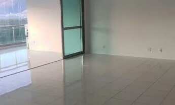 Imagem 2: Apartamento para aluguel possui 310 metros quadrados com 4 quartos