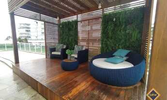 Imagem: Aparamento pé na grama disponível para