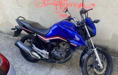 Imagem 2: Duas moto para alugar