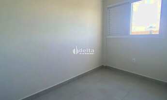 Imagem 3: Apartamento com 2 quartos disponível para venda no bairro Novo Mundo em Uberlândia - MG