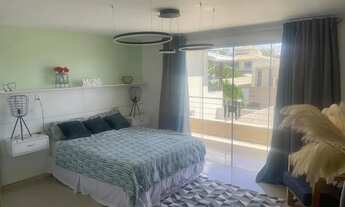 Imagem 5: Casa de condomínio para aluguel possui 320 metros quadrados com 4 quartos