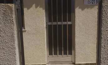 Imagem 3: Casa de vila para aluguel tem cerca de 65m2 com 1 quarto em Gramacho - Duque de Caxias - R