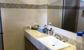 Imagem 3: Casa para venda tem 250 metros quadrados com 4 quartos em Jardim Regina - São Paulo - São