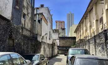 Imagem 3: Prédio comercial na Avenida Nazaré em frente à Basílica