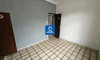 Imagem 4: Camarão - Sobrado com 3 quartos na Rua Ana Camarão