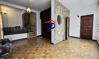 Imagem 3: Casa duplex, bem localizada, 4 quartos, 5 vagas cobertas, silenciosa, ajardinada