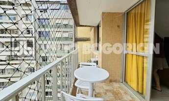 Imagem 2: Flat Copacabana! Localização privilegiada, Flat reformado com varanda e com muita iluminaç