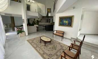 Imagem 4: Casa de Andar Espaçosa e Elegante Conforto, Amplitude e Sofisticação em Cada D