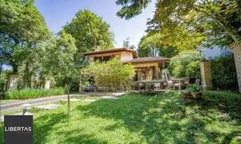 Imagem: Casa em Gramado de 4 dormitórios e 4 vagas