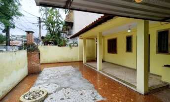 Imagem 2: Casa com 2 quartos para alugar, 100 m² por R$ 2.000/mês - Fonseca - Niterói/RJ