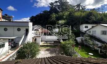 Imagem 4: Imóvel para venda tem 450 metros quadrados com 4 quartos em Saldanha Marinho - Petrópolis