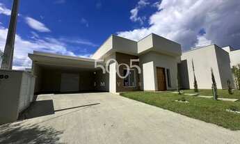 Imagem 2: Casa térrea para locação no Condomínio Gardenville, com 180 m² e 3 suítes