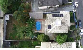 Imagem 3: Luxuosa Casa Desocupada na Rua Leonor Maria