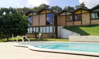 Imagem: Linda casa, tipo chácara em bairro nobre