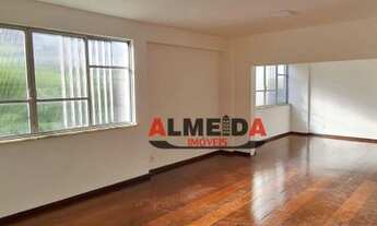 Imagem 1: Ed. Visconde do Arari ao lado da praça Batista Campos