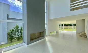 Imagem 4: Casa de condomínio sobrado para venda possui 300 metros quadrados com 5 quartos