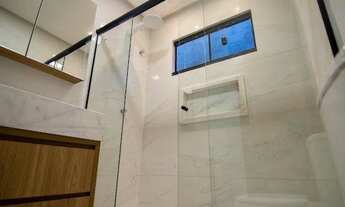 Imagem 2: Casa de condomínio térrea para venda possui 183 metros quadrados com 7 quartos