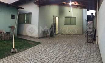 Imagem 5: Casa para venda com 300 metros quadrados com 3 quartos em Jardim Bonanza - Goiânia - GO