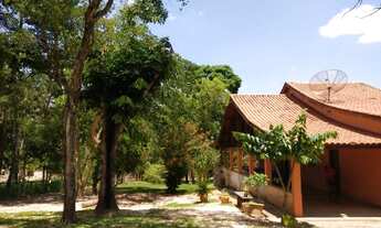 Imagem 3: Fazenda/Sítio/Chácara para venda possui 200 metros quadrados com 3 quartos em Centro - Ado