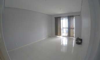 Imagem 7: Apto bem central com 02 quartos e garagem para 02 carros R$ 545.000,00