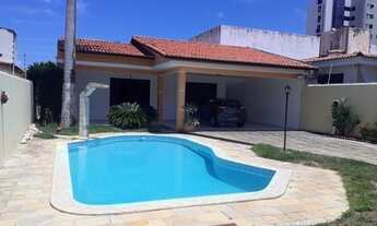 Imagem: Excelente Casa em Capim Macio (600 m²