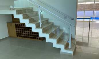 Imagem 4: Casa para aluguel e venda com 198 metros quadrados com 4 suítes