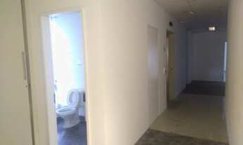 Imagem 2: Belíssimo conjunto coml. sendo meia laje com 330 metros, vão livre, 6 banh. 10 vagas, ar c