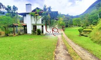 Imagem 3: Casa dentro de Condomínio em Araras, Integrada à Natureza, com Lazer Completo e Vista Espe