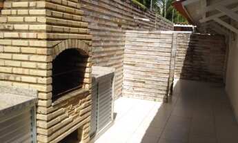 Imagem 5: JN) Casa no Condomínio Athenas, alto padrão, acesso à praia, 162m²