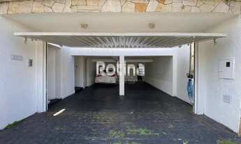 Imagem 2: Casa para alugar, 3 quartos, 1 suíte, 4 vagas, Tabajaras - Uberlândia/MG - R$ 3.800,00
