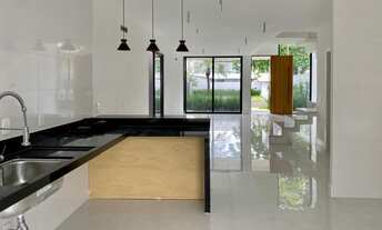 Imagem 6: Casa de condomínio para venda tem 350 metros quadrados com 3 quartos