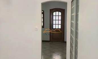 Imagem 3: Casa com 3 dormitórios para alugar por R$ 2.400/mês - Vila Rezende - Piracicaba/SP