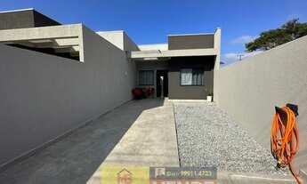 Imagem: Casa nova no centro de matinhos