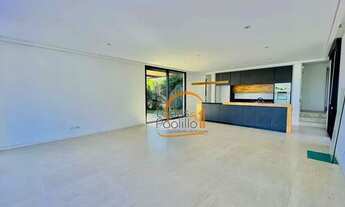 Imagem 6: Casa localizada em condomínio vila com apenas 3 casas de alto padrão, próximo ao Centro de