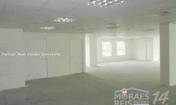 Imagem 2: Conjunto Comercial para Venda em Barueri, Alphaville, 1 dormitório, 3 banheiros, 6 vagas