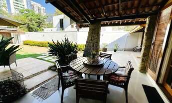 Imagem 7: Casa para venda possui 550 metros quadrados com 4 quartos em Barra da Tijuca - Rio de Jane