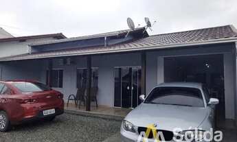 Imagem 2: Casa Para Vender com 4 quartos à 300 metros da praia