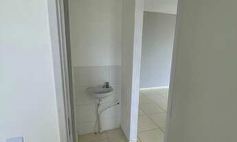 Imagem 2: Apartamento para aluguel possui 42 metros quadrados com 2 quartos em Lago Azul - Manaus