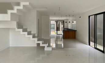 Imagem 4: Casa de condomínio para venda tem 350 metros quadrados com 3 quartos