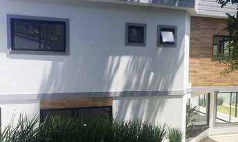 Imagem 5: Casa para venda tem 385 metros quadrados com 4 quartos em Itaipava - Petrópolis - RJ