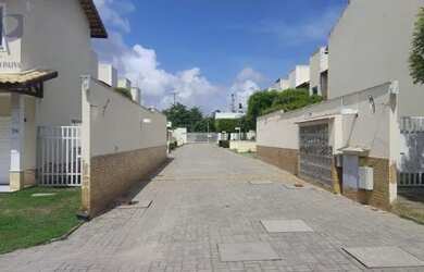 Imagem 2: Casa duplex em condominio fechado