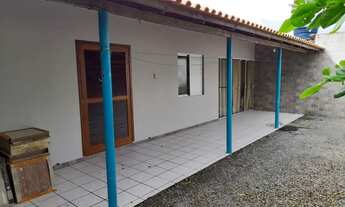 Imagem: OPORTUNUDADE! - VENDO CASA NA PRAIA DO CAMACHO