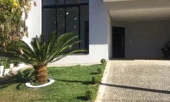 Imagem 2: Casa de condomínio para aluguel e venda possui 150 metros quadrados com 3 quartos