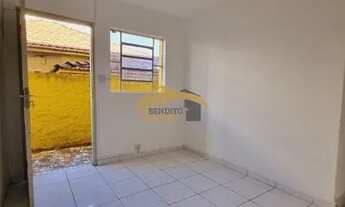 Imagem 2: Casa fundos para locação, Bela Vista, Osasco, 1 dormitório, quintal privativo